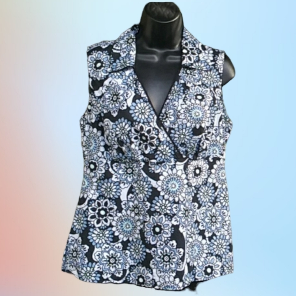 Cato Blue Floral Mandala V Neck Top Sz M